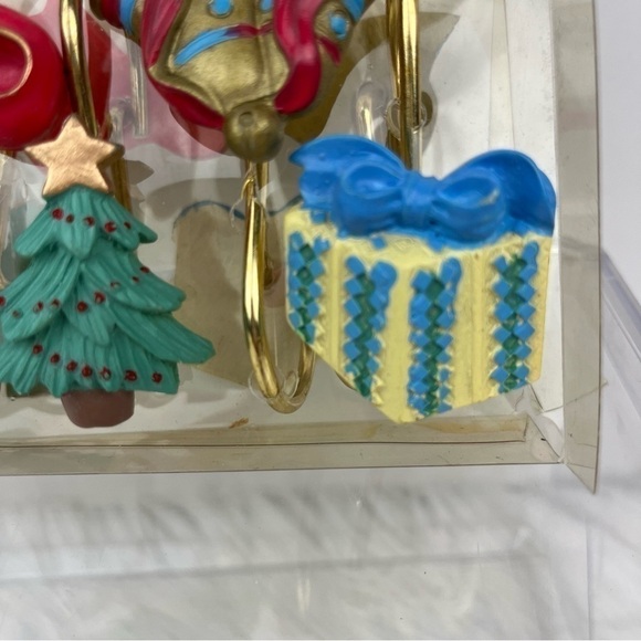 Carnation Home Hand Painted Christmas Noel 12 Shower Curtain Hooks Open Box - Picture 4 of 16